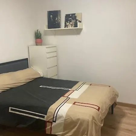 Magnifico En El Centro De Apartment Puigcerda